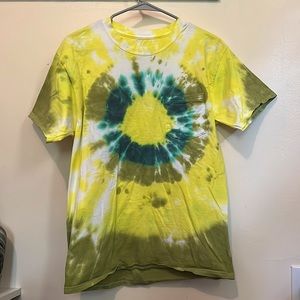 tie-dye shirt green/yellow/blue